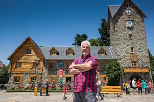 Gonzalo de Estrada, hijo de Ernesto, el arquitecto del Centro Cívico de Bariloche. Hoy custodia el legado de su padre.