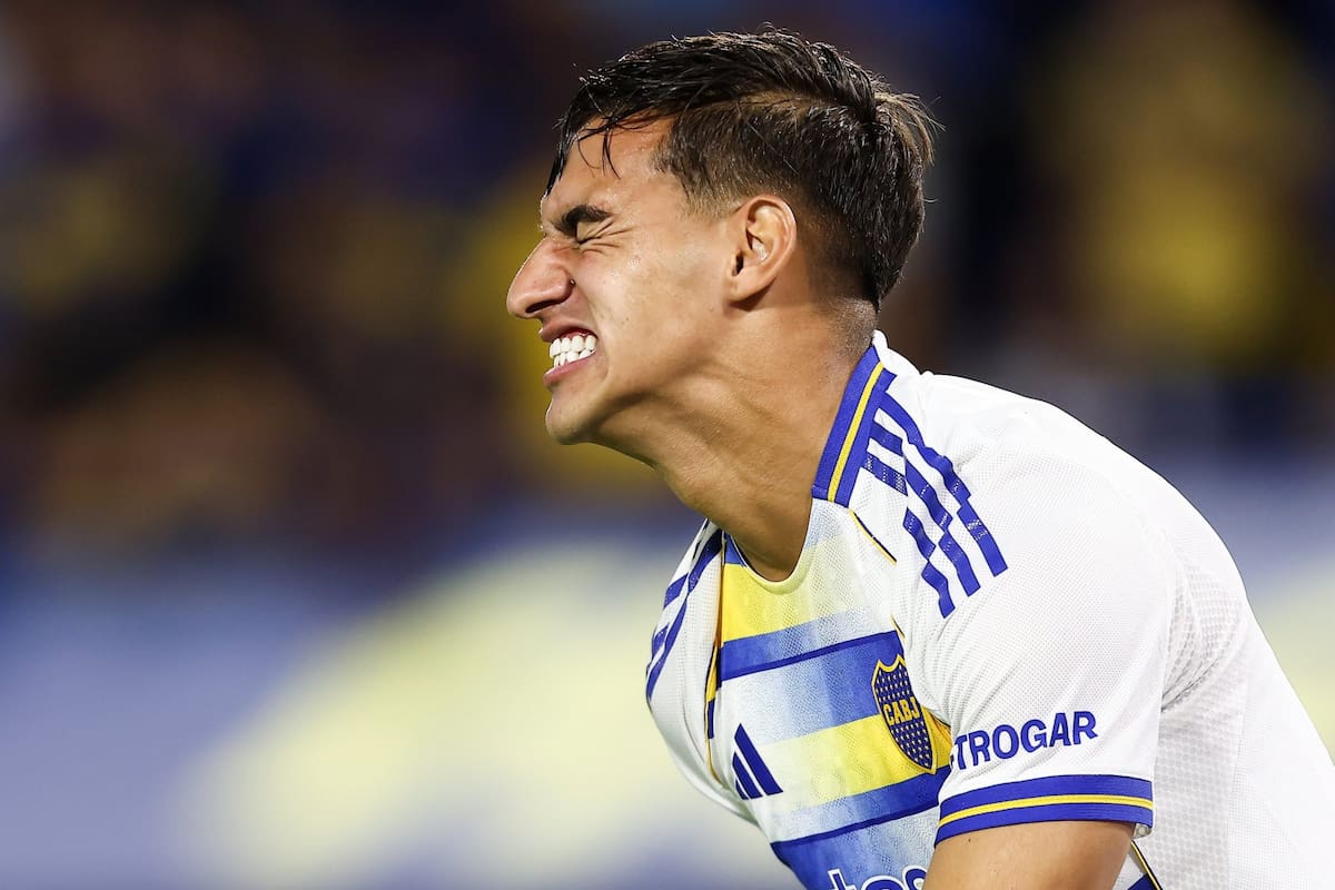 Gonzalo Gelini, uno de los juveniles que ingresó en Boca, sufre por una chance perdida ante Platense