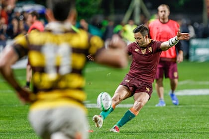 Gonzalo Gutiérrez Taboada en su especialidad, las patadas a los palos; si bien en la semifinal del Top 12 frente a Belgrano falló cinco conversiones, algo inusual en él, el apertura de Newman es un goleador temible: tiene el récord histórico de 177 puntos en playoffs de URBA.