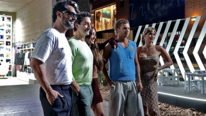 Gonzalo Heredia, Juan Minujín, Yoyi Francella, Franco Masini y Brenda Gandini.