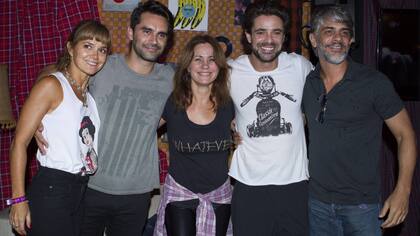 Andrea Pietra, Gonzalo Heredia, Luciano Castro, Nancy Dupláa y Pablo Echarri, unidos por los Stones