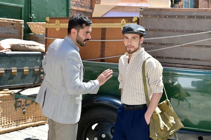 Gonzalo Heredia y Albert Baró en la nueva serie "Argentina: Tierra de Amor y Venganza" de eltrece