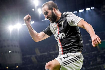 Gonzalo Higuaín bajo la dieta de "los 75 kilos" que le exige Juventus