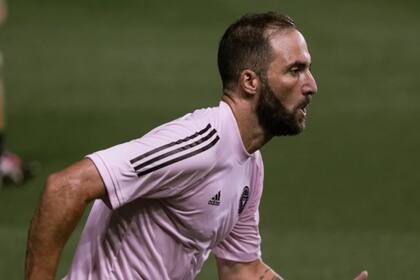 Gonzalo Higuaín, cuestionado en el Circo de la MLS