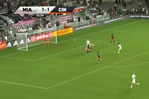 Gonzalo Higuaín, de cabeza, marca el segundo tanto de Inter Miami ante Cincinnati