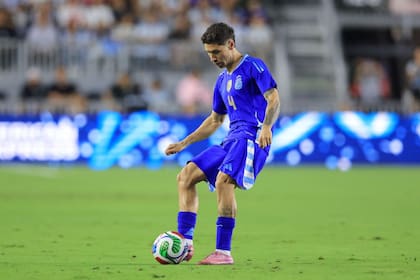 Gonzalo Montiel será exigido en el amistoso ante Islandia para saber si está en plenitud para el Mundial 2026