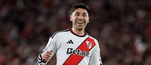 A qué hora juega River vs. Huracán y por dónde se puede ver en vivo