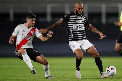 Gonzalo Montiel, uno de los pocos que participaron en la conquista de la Copa América y luego regresaron al fútbol argentino.