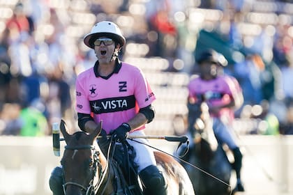 Gonzalo Pieres (h.) estuvo cuatro temporadas fuera de la final del Argentino Abierto; el 3 de Ellerstina-Indios Chapaleufú festejó intensamente el pase al partido decisivo.