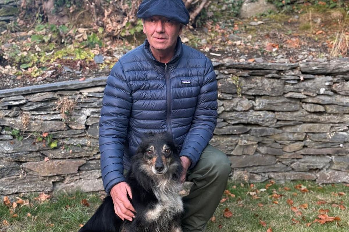 Gonzalo Sánchez con Vega, que va a competir en el Mundial de Perros Pastores