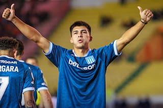 Racing pudo terminar 2-2, pero un milagro lo hizo ganar por 3-1 y recuperó la sonrisa tras el clásico