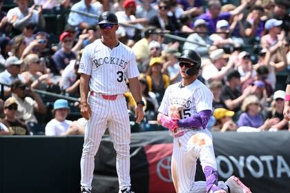 Goodman conecta doble, triple y HR e impulsa 5 en victoria de Rockies 9-3 sobre Padres