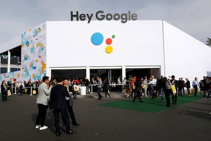 Google pisó fuerte en el CES 2019 de Las Vegas con un pabellón enorme y el distintivo monorriel de la ciudad con la distintiva frase de su asistente virtual
