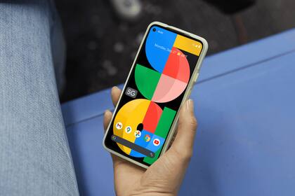 Google renovó su línea de smarthpones de la serie A con un modelo que cuenta con una mayor autonomía de uso