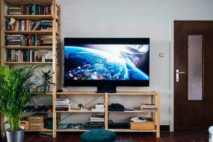 Google TV añade más servicios a su oferta de canales FAST, una opción para los usuarios que prefieren no pagar una suscripción