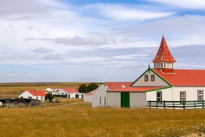 Goose Green (Pradera del Ganso), un pequeño caserío a 5 km de Darwin, fue donde se produjo el primer gran enfrentamiento terrestre de la guerra de Malvinas.