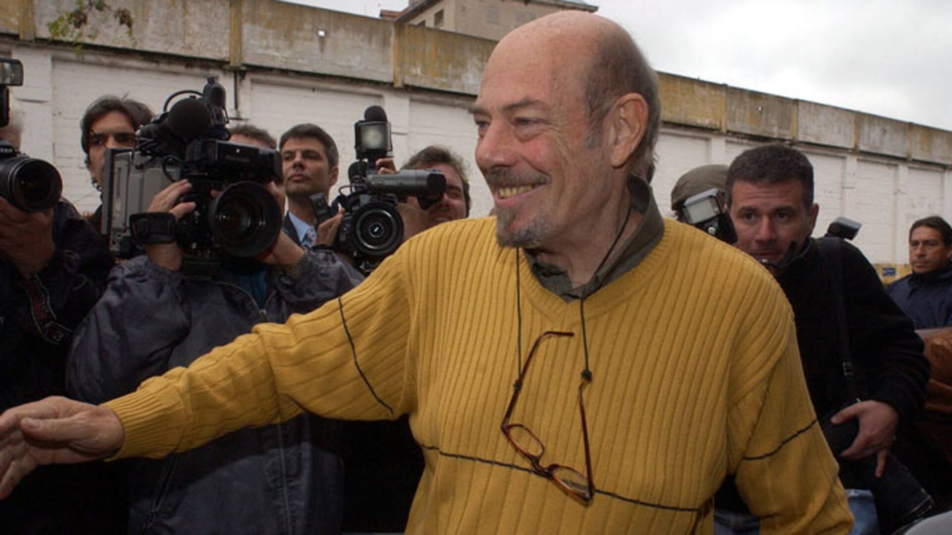 Gorriarán Merlo, en el momento en que quedaba en libertad, en 2003