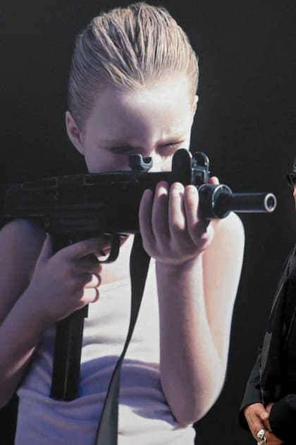 El controversial fotógrafo Gottfried Helnwein presenta su nueva muestra “Cabeza de niño 14 (Anna)”