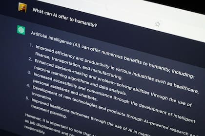 GPT-4 Turbo puede procesar el equivalente a 300 páginas de información en una sola instrucción.