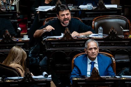Grabois cuestionó que el Gobierno premie a evasores pero culpe a las personas endeudadas: "El laburante paga el impuesto a la pobreza que es el IVA"