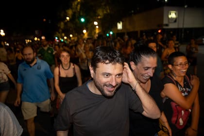 Grabois llega a las afueras del Congreso