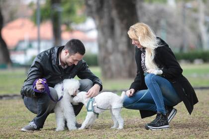 Gracias a la aplicación Paar Roman y Lolita se pudieron conocer y comenzar su romance