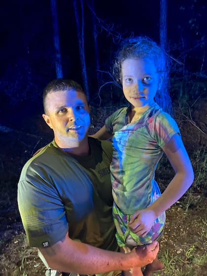 Gracias a las imágenes térmicas de un dron, una niña de diez años fue hallada en un bosque