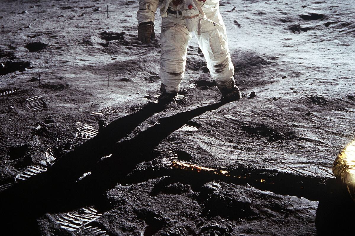 Gracias a sus estudios relacionados con la evolcuión del Sol, Dilhan Eryurt contribuyó para misión Apolo 11.