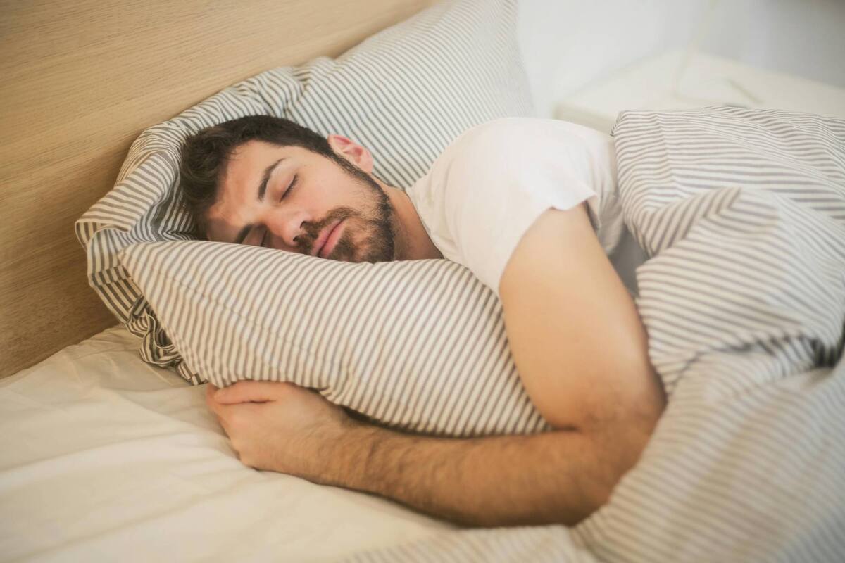 Gracias a sus propiedades, el kiwi promete un descanso nocturno reparador