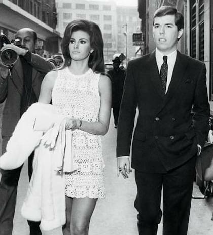 Junto al productor Patrick Curtis, en 1967