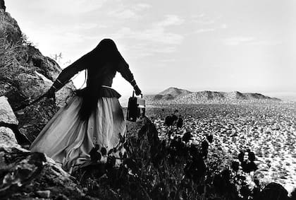 Graciela Iturbide estuvo presente en el Festival Focus organizado por Arte x Arte y en la muestra dedicada a los veinte años de la revista Dulce Equis Negra