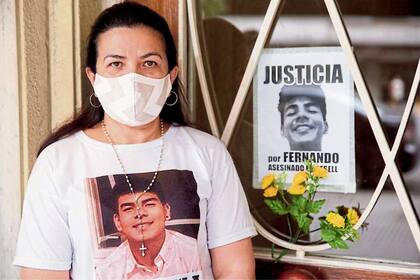 Graciela Sosa cuenta que desde el 18 de enero de 2020 "está muerta en vida". Ese día fue asesinado en Villa Gesell su hijo, Fernando Báez Sosa. Los ocho acusados por el homicidio del joven de 18 años permanecen detenidos desde ese momento y esperan la definición de la fecha de un juicio que afrontar