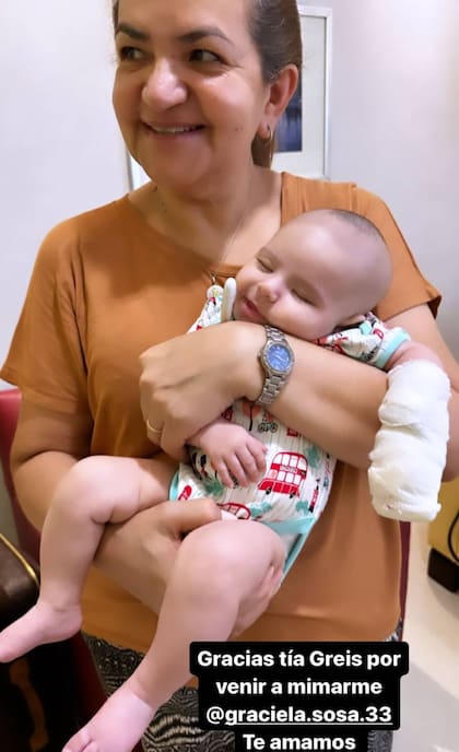 Graciela Sosa, mamá de Fernando Báez Sosa, visitó a Sarah, hija de Fernando Burlando y Barby Franco, en la clínicia