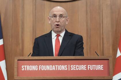 Gran Bretaña advierte a Rusia que responderá a incursiones tras avistar barco espía