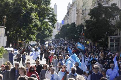Gran cantidad de gente se sumó a la marcha del campo