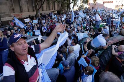 Gran cantidad de gente se sumó a la marcha del campo