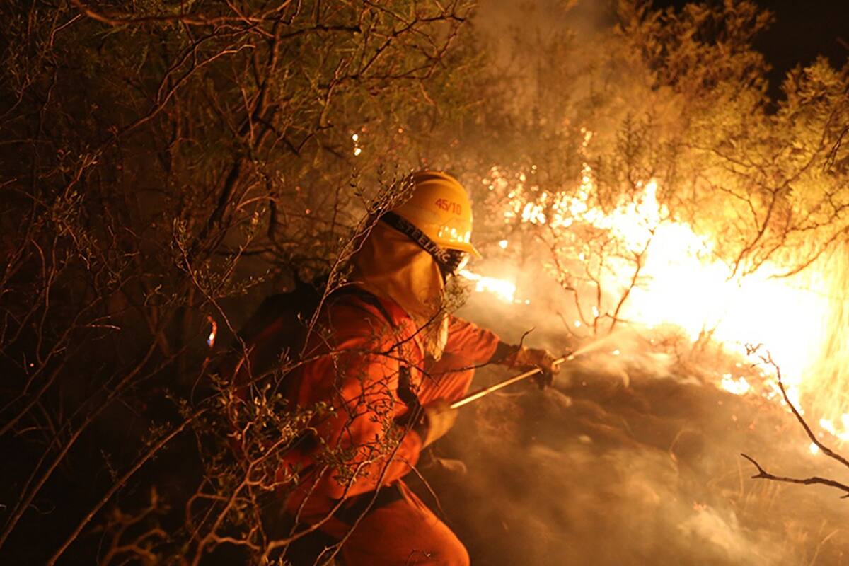 Gran incendio frente a Rosario