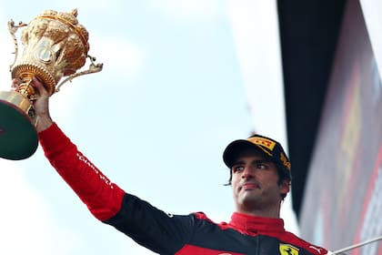 Gran Premio de Gran Bretaña 2022: Carlos Sainz Jr. celebra el primero de sus tres triunfos en la Fórmula 1; el piloto español, sin butaca en Ferrari mantiene charlas con Mercedes y asoma en el radar de Red Bull Racing