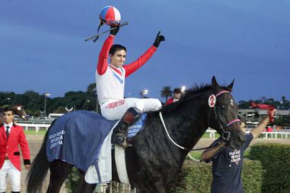Gran Premio De La Republica Argentina En El Hipodromo De Palermo .