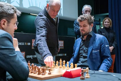 Magnus Carlsen es considerado el mejor ajedrecista del mundo. En una entrevista, opinó sobre el éxito de Gambito de dama, la serie de Netflix que retrata la vida y carrera de una mujer en el mundo del ajedrez