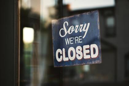 Grandes cadenas de minoristas cerrarán sus sucursales durante el Día de Acción de Gracias, pero ofrecen alternativas como las compras por internet (Pexels/Tim Mossholder)