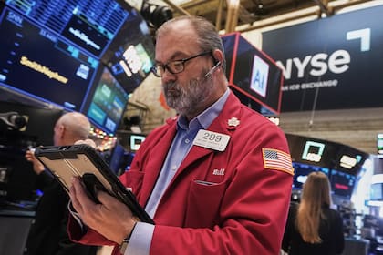 Grandes petroleras abren al alza en bolsa de Nueva York ante perspectiva de operar en Venezuela.