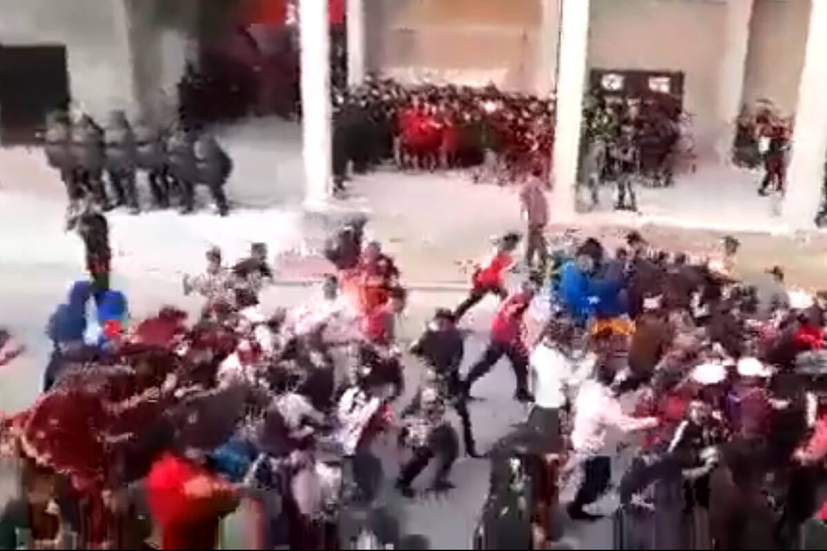 Graves incidentes en Santa Fe, en el partido Colón-Peñarol por la Copa Libertadores