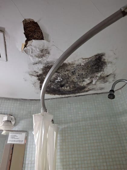 Graves problemas de mantenimiento en el Hospital Naval