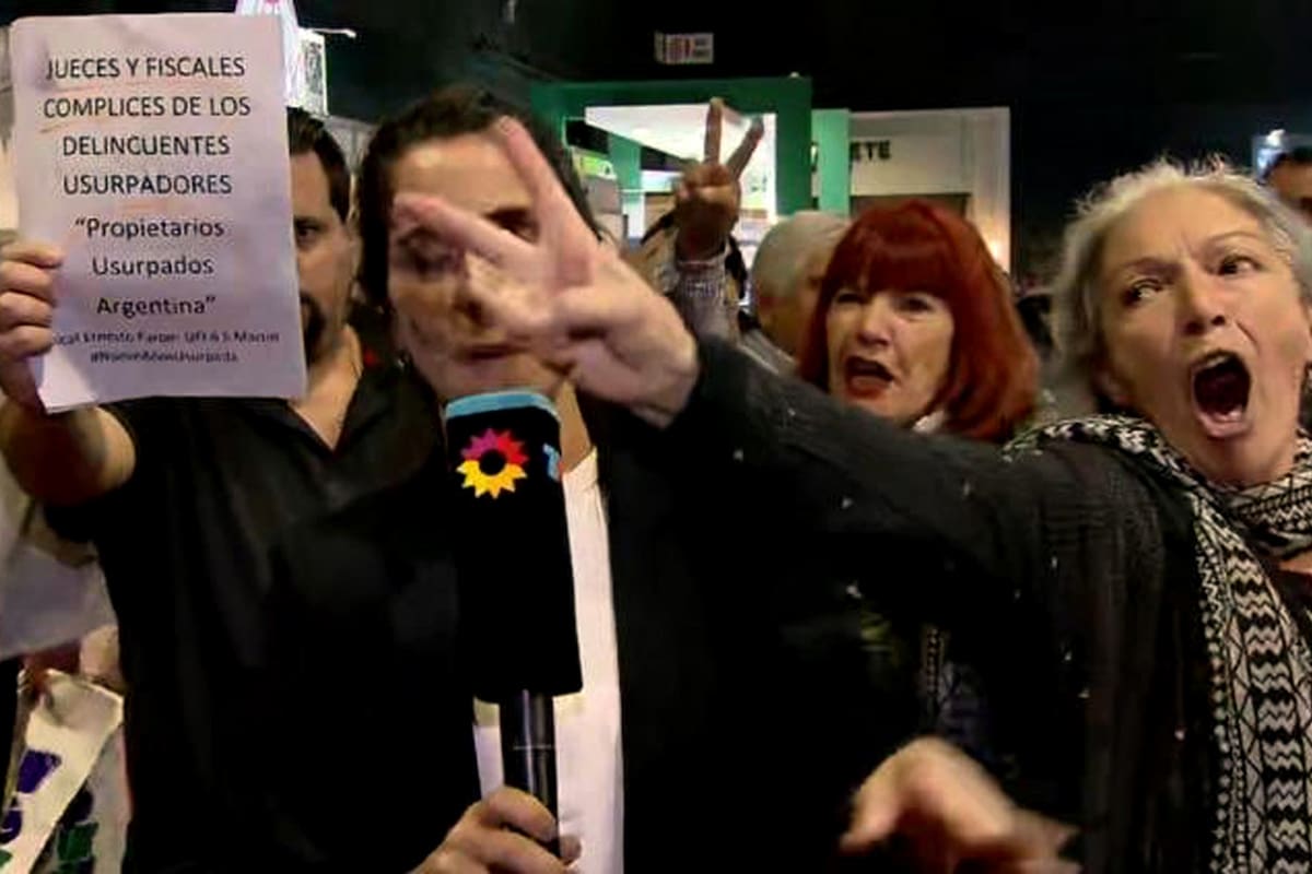 Gravísimo: seguidores de CFK hostigando a Maru Duffard, de Telenoche