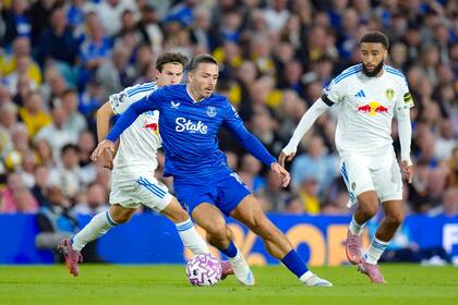 Grealish debuta con Everton en derrota ante el ascendido Leeds en la Liga Premier