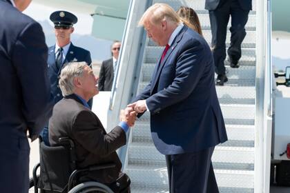 Greg Abbot disipó los rumores que lo colocaban como reemplazante de Trump