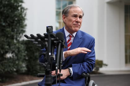 Greg Abbott anunció la construcción una planta eléctrica de gas natural en Texas