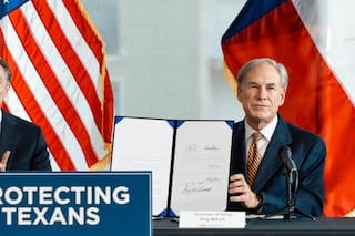 Qué pasará con la ciudadanía por nacimiento en Texas tras orden de Abbott contra el “turismo de nacimiento”