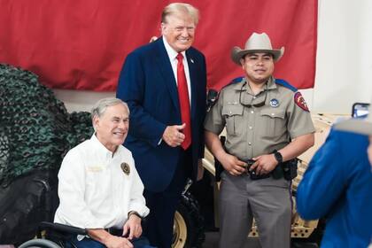 Greg Abbott pidió recursos a la administración Trump para hacer frente a la operación de seguridad fronteriza